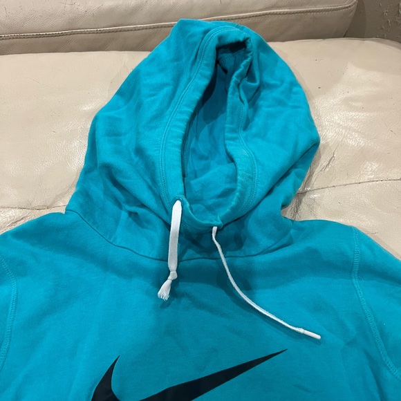 NIKE Women’s Logo Hoodie - Picture 11 of 11